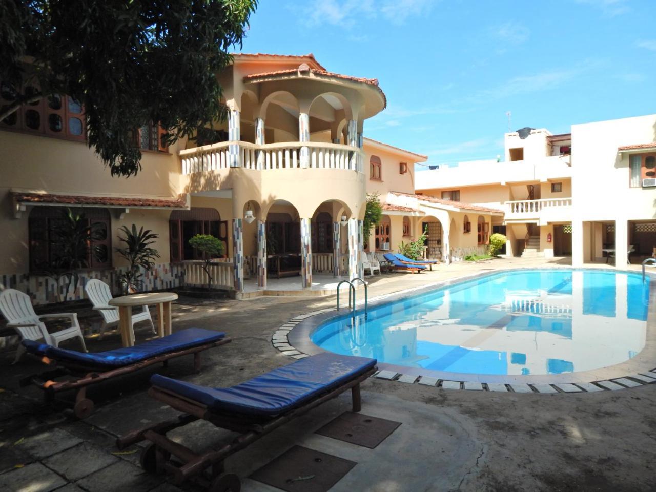 Hotel Leinmach House Nyali Mombasa Exterior foto