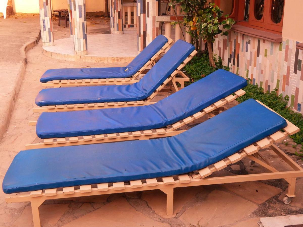 Hotel Leinmach House Nyali Mombasa Exterior foto